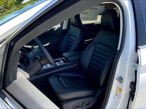 New 2023 Ford Edge SEL w/ Convenience Package image 9