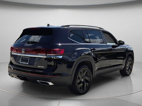 Certified 2026 Volkswagen Atlas SE w/ Panoramic Sunroof Package FWD image 7