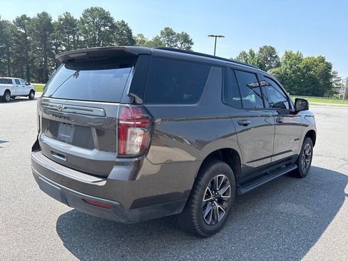 Used 2021 Chevrolet Tahoe Z71 w/ Z71 Signature Package AWD/4WD image 8