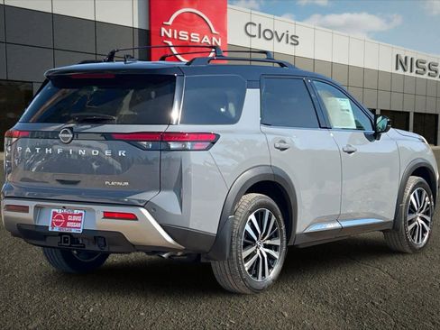 New 2025 Nissan Pathfinder Platinum image 3