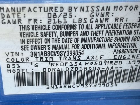 Used 2025 Nissan Sentra SV FWD image 10