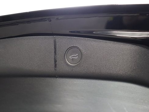 Used 2023 Tesla Model 3 Standard Range image 16