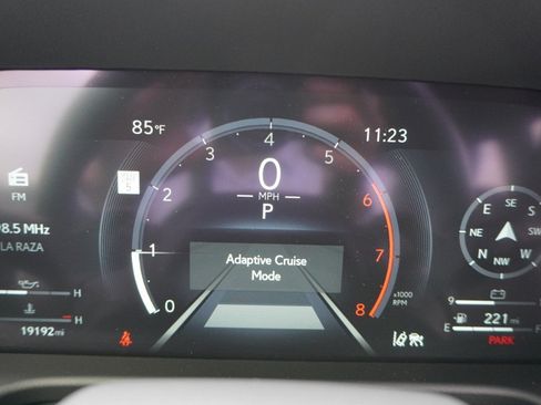 Used 2024 Lexus GX 550 AWD/4WD image 15