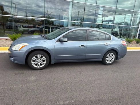Used 2010 Nissan Altima 2.5 SL w/ Technology Pkg FWD image 14