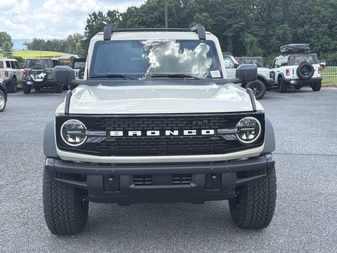 New 2026 Ford Bronco Big Bend w/ Black Diamond Package AWD/4WD image 2