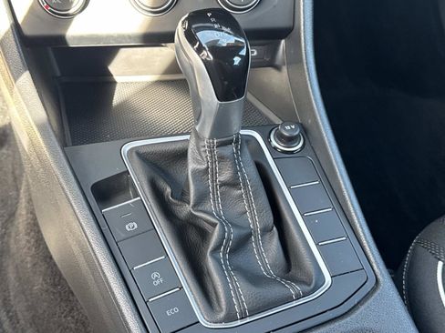 Certified 2024 Volkswagen Jetta Sport image 16