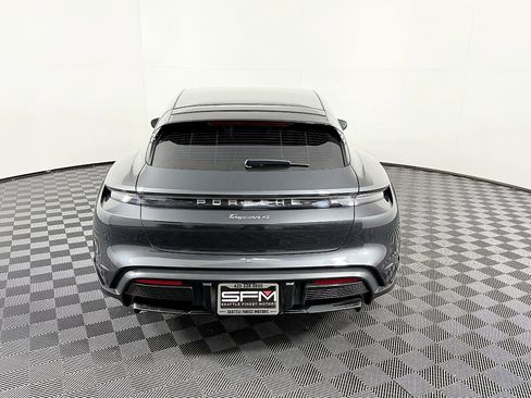 Used 2022 Porsche Taycan 4 Cross Turismo image 9