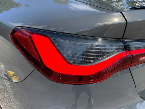 Used 2024 BMW 440i xDrive Coupe w/ Premium Package image 27