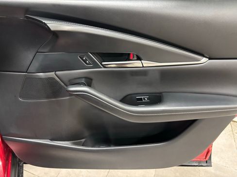 Used 2025 MAZDA CX-30 AWD 2.5 S w/ Preferred Package image 16