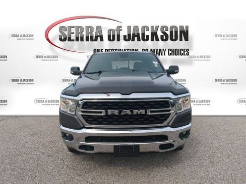 Used 2022 RAM 1500 Big Horn AWD/4WD image 3