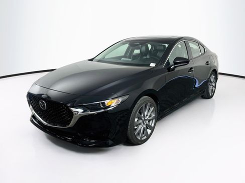 Used 2025 MAZDA MAZDA3 s FWD image 3