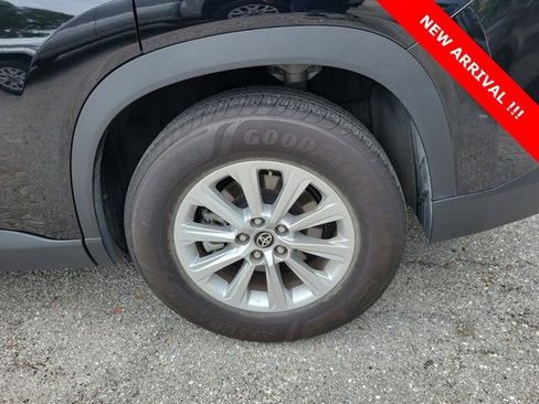 Used 2025 Toyota Grand Highlander FWD image 8