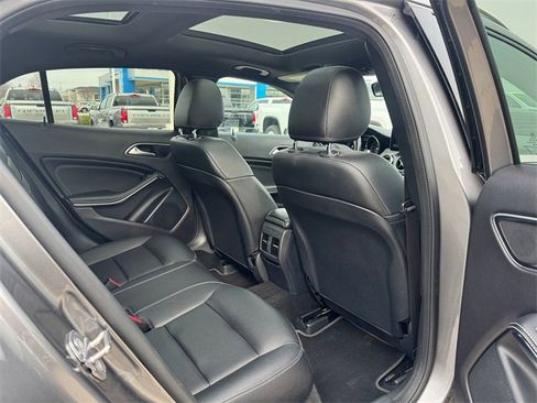 Used 2020 Mercedes-Benz GLA 250 GLA 250 image 10