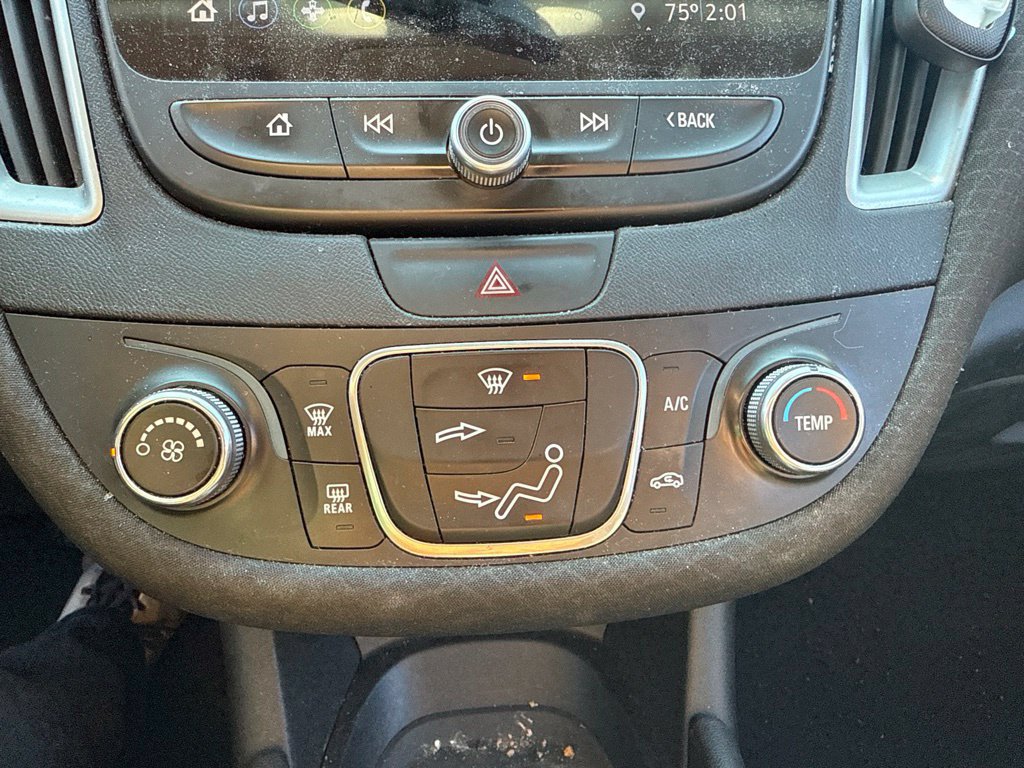 Used 2019 Chevrolet Malibu LS FWD image 28