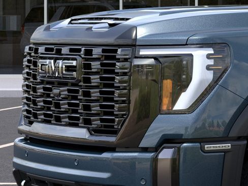 New 2026 GMC Sierra 2500 Denali Ultimate w/ Max Trailering Package AWD/4WD image 13