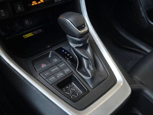 Used 2023 Toyota RAV4 XLE Premium AWD/4WD image 20