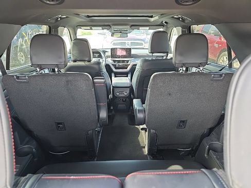Used 2025 Ford Explorer ST AWD/4WD image 10
