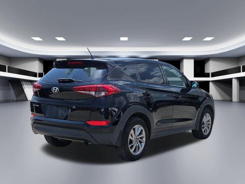 Used 2018 Hyundai Tucson SE w/ Cargo Package FWD image 6