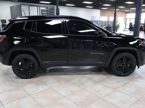 Used 2022 Jeep Compass Latitude w/ Convenience Group image 6