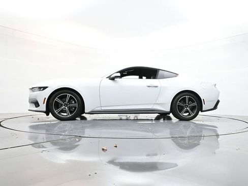 Used 2024 Ford Mustang Premium image 32