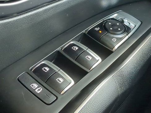 Used 2024 Kia Sorento LX FWD image 21
