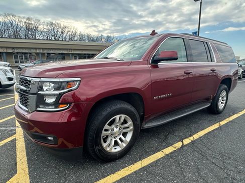 Used 2016 Chevrolet Suburban LT w/ Luxury Package image 1