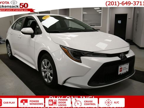 Used 2022 Toyota Corolla LE FWD image 1