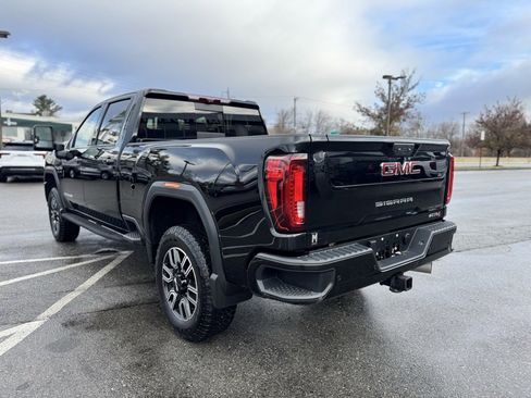 Used 2022 GMC Sierra 2500 AT4 w/ AT4 Premium Plus Package image 4