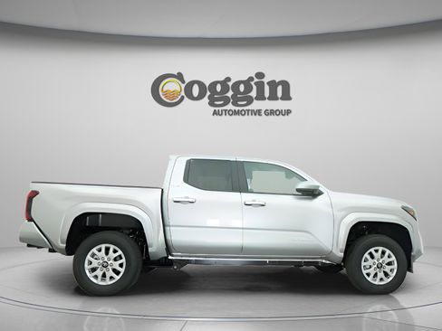 New 2026 Toyota Tacoma SR5 AWD/4WD image 25