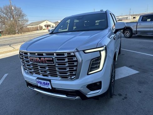 New 2026 GMC Yukon XL Denali w/ Sun & Power Step Package image 12