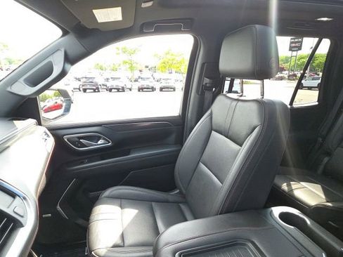 Used 2023 Chevrolet Tahoe RST w/ Luxury Package AWD/4WD image 29