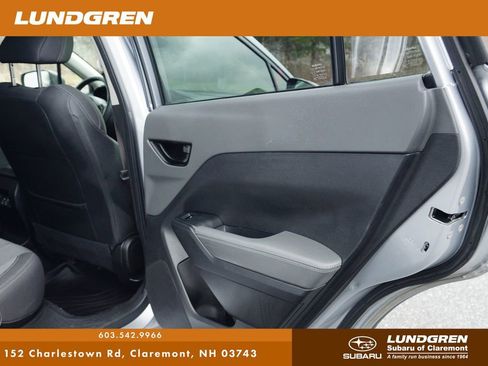 Used 2024 Subaru Crosstrek 2.0i Premium image 23