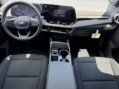 New 2026 Chevrolet Equinox LT w/ Safety and Technology Package FWD image 9