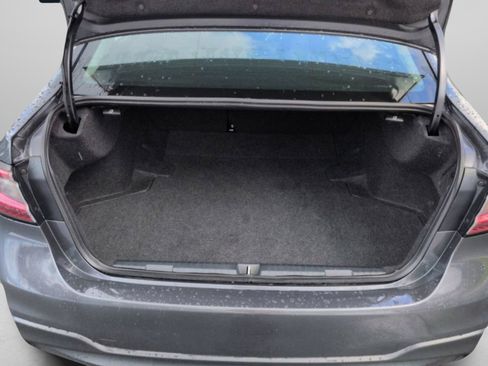 Used 2025 Subaru Legacy Premium AWD/4WD image 11