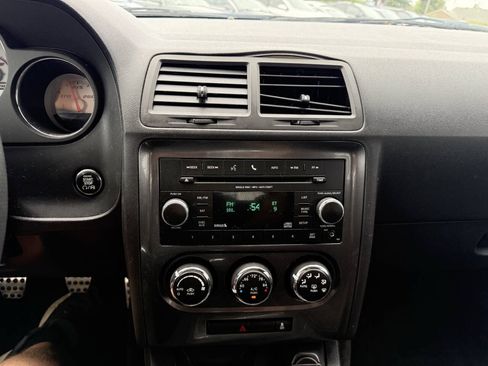 Used 2014 Dodge Challenger SRT8 Core RWD image 19