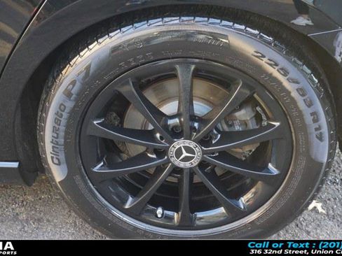 Used 2019 Mercedes-Benz A 220 A 220 4MATIC Sedan w/ Premium Package image 34