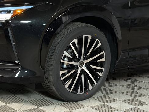 New 2026 Lexus RZ 450e AWD image 4