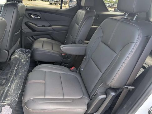 Used 2023 Chevrolet Traverse RS w/ LPO, Floor Liner Package AWD/4WD image 21