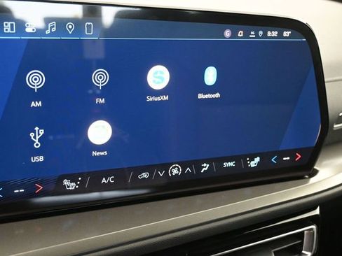 New 2026 Chevrolet Traverse LT w/ LPO, Floor Liner Package image 27