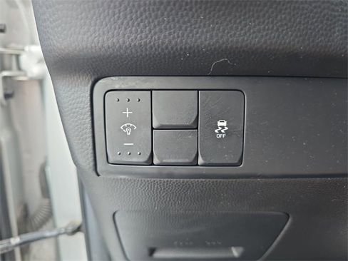 Used 2015 Kia Soul + image 19