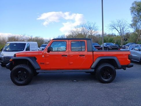 Used 2020 Jeep Gladiator Sport w/ Quick Order Package 24S image 3