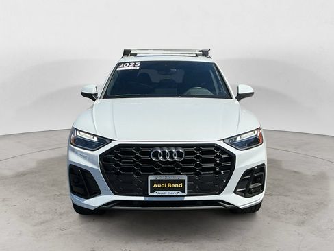 Used 2025 Audi Q5 2.0T Premium w/ Convenience Plus Package AWD/4WD image 2