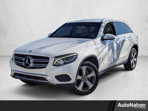 Certified 2017 Mercedes-Benz GLC 300 image 1