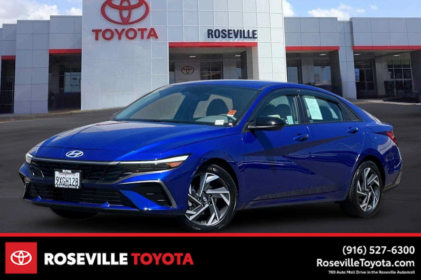 Used 2025 Hyundai Elantra Sport FWD image 1