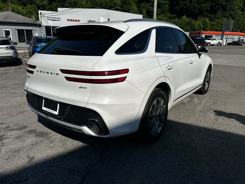 Used 2025 Genesis GV70 2.5T AWD/4WD image 3