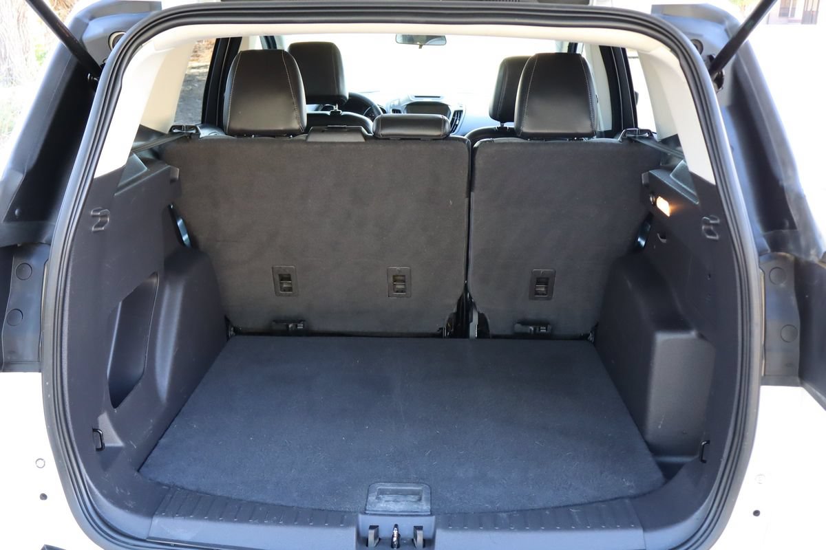 Used 2017 Ford Escape SE w/ Equipment Group 201A AWD/4WD image 14