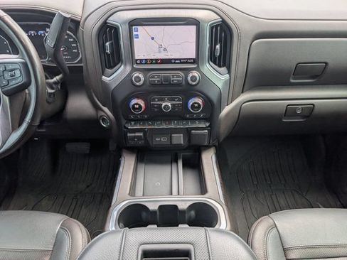 Used 2020 GMC Sierra 2500 Denali w/ Denali Ultimate Package AWD/4WD image 7