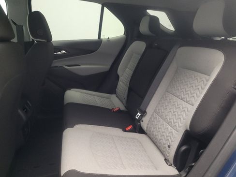 Used 2024 Chevrolet Equinox LS w/ LS Convenience Package FWD image 18