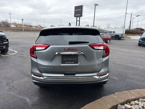 Used 2023 GMC Terrain Denali w/ Denali Premium Package image 4