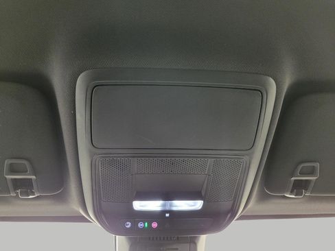 Used 2025 Chevrolet Equinox LT image 18